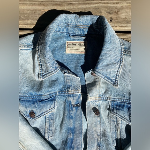 We The Free Free People Oversized Light Blue Denim Button Up Jacket Sz Large - Picture 4 of 5